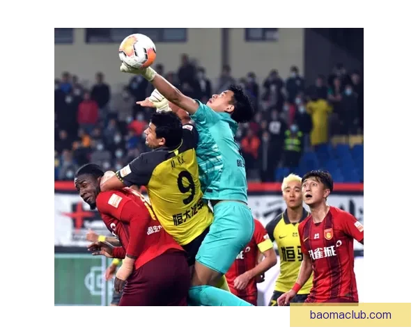 凯塞多回应染牌争议：拼抢积极无恶意 红黄牌是比赛风险与责任